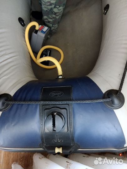 Лодка с мотором