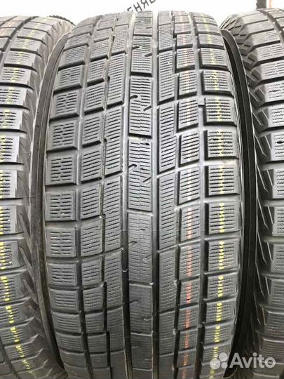 Yokohama Ice Guard IG50 215/55 R17