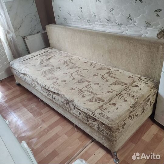 Диван еврокнижка б/у