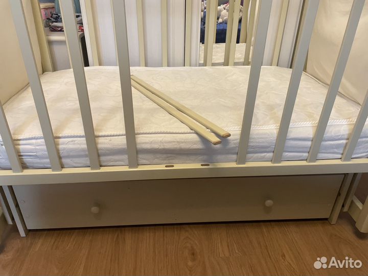 Детская кроватка лель с маятником