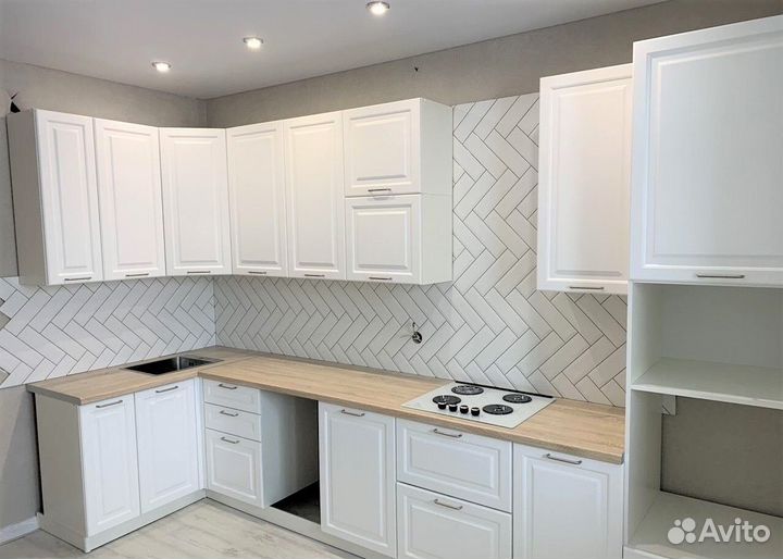 Кухонный гарнитур в наличии