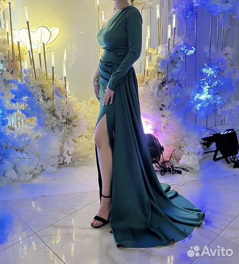 Вечернее платье