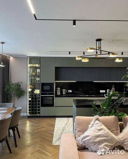 Угловой кухонный гарнитур