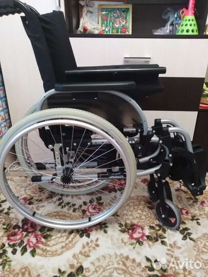 Коляска инвалидная складная с ручным приводом