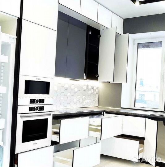 Кухонный гарнитур угловой