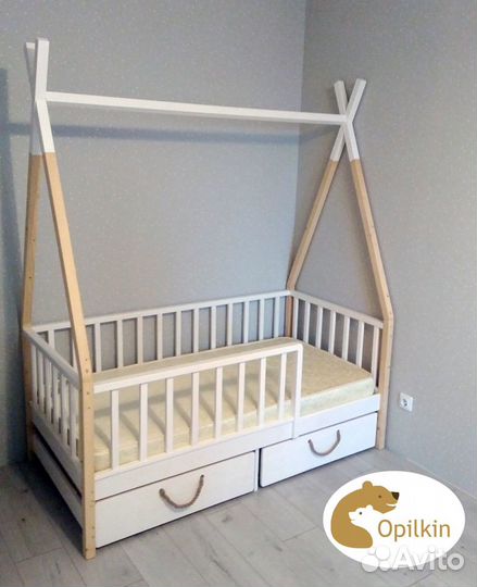 Кровать-вигвам