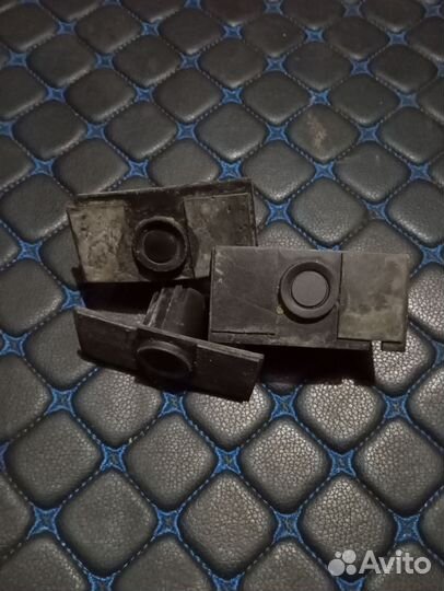 Датчик парктроника с кронштейном Renault Logan 2