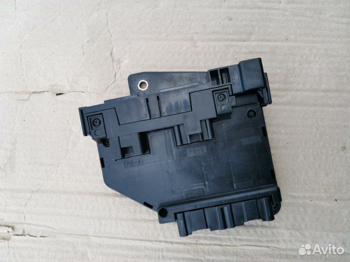 Блок предохранителей Toyota Camry 40 2AZ-FE 2006