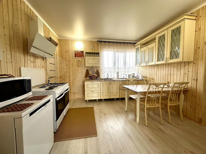 Коттедж 160 м² на участке 18 сот.