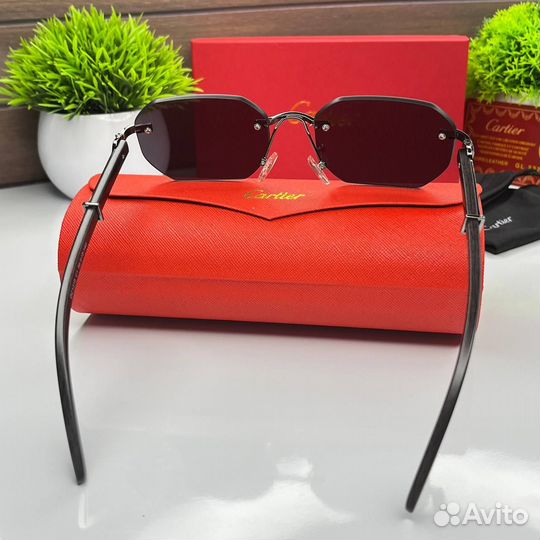 Солнцезащитные очки Cartier