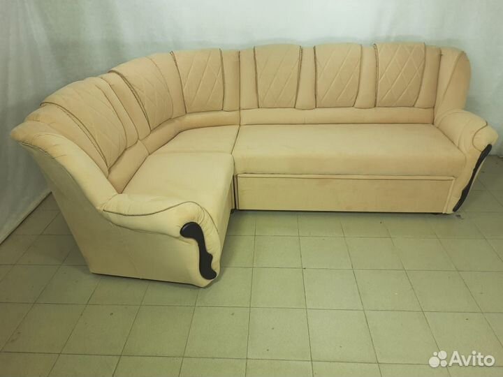 Угловой диван