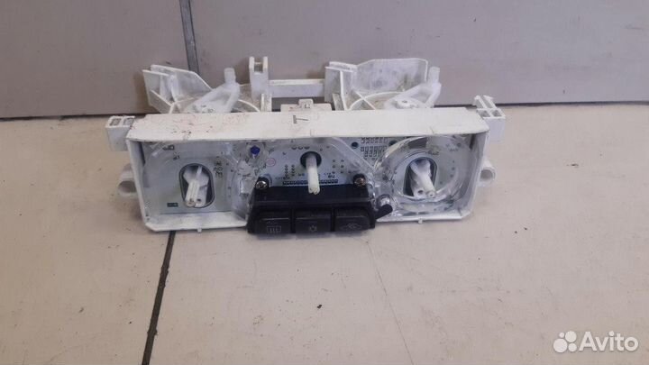 Блок управления отопителем Mitsubishi Lancer