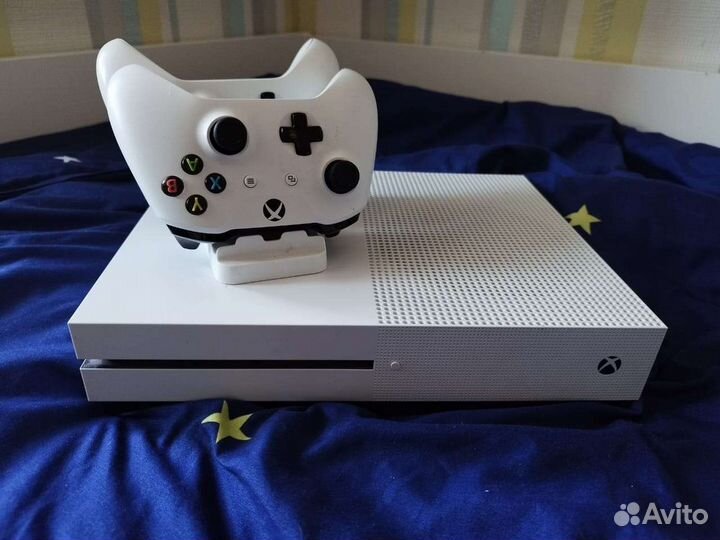 Игровая приставка Xbox One s