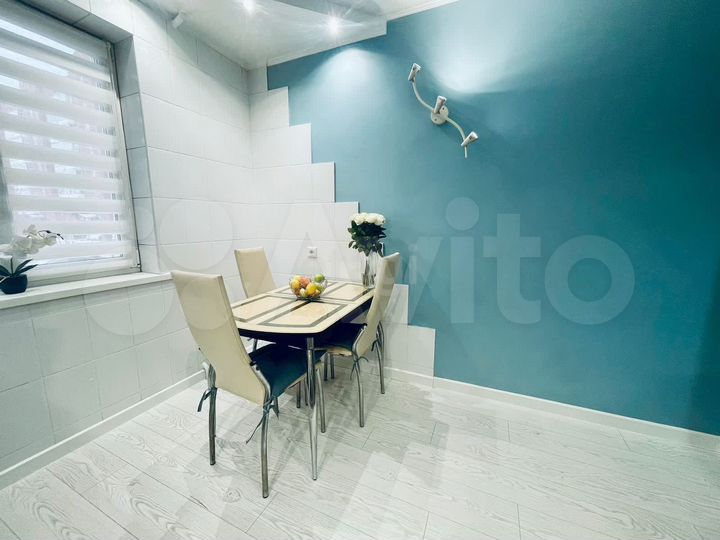 3-к. квартира, 60 м², 1/9 эт.