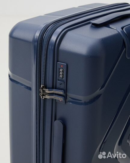 Чемодан новый полипропилен 85л