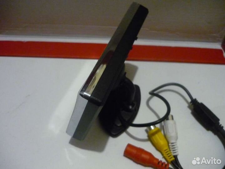 Монитор автомобильный (нов)