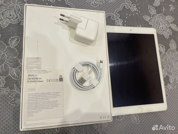 Планшет iPad air 16gb