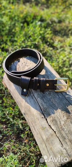 Мужской кожаный ремень