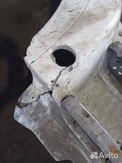 Корпус подножки MAN верхний правый