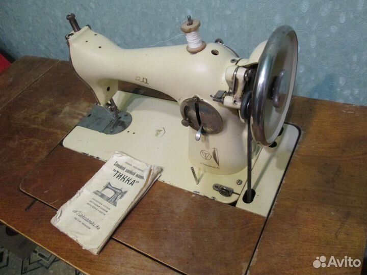 Швейная машинка ножная 
