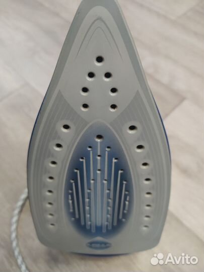 Продаются утюги. Tefal, Gorenje