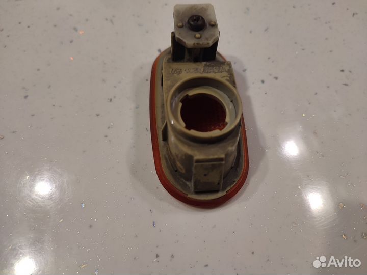 Поворотник mitsubishi pajero 98г, 1132-215