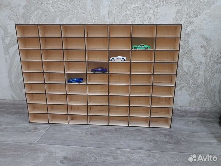 Полочка для машинок типа Hot Wheels и Matchbox