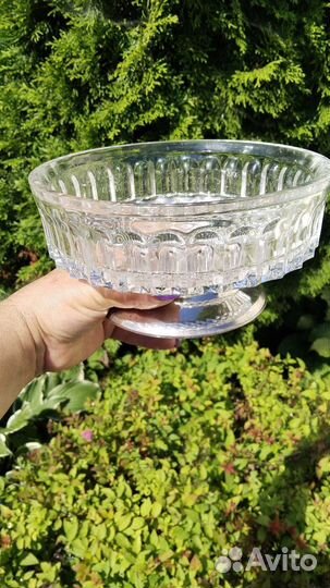 Хрустальная ваза фруктовница на ножке