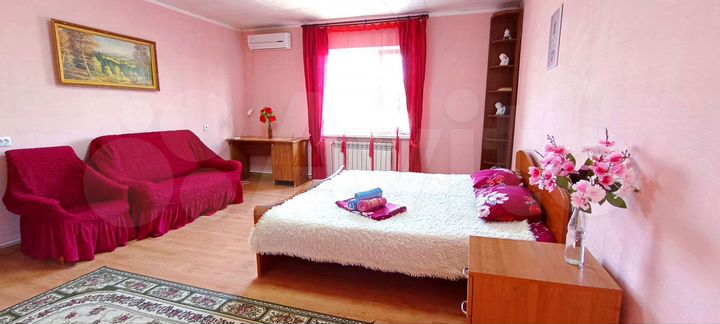 1-к. квартира, 52 м², 1/2 эт.