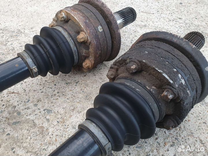 Привод задний (шрус) левый и правый для BMW E65