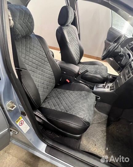 Автомобильные чехлы Бежевого цвета с алькантарой