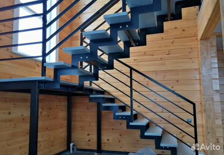 Обшивка ступеней Дубом