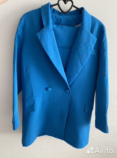 Брючный деловой костюм 44-46