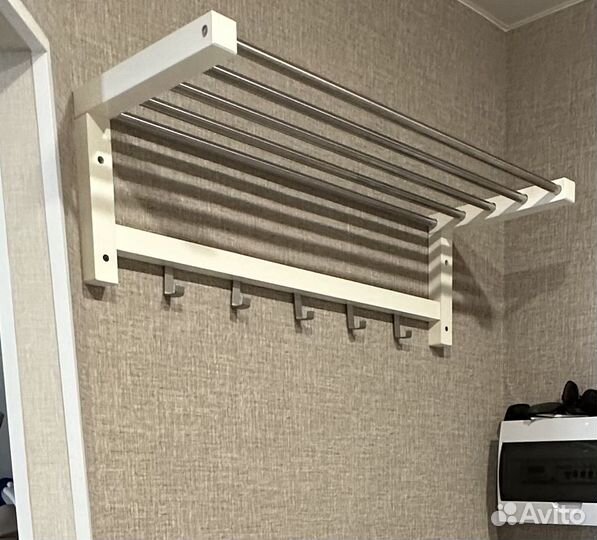 Вешалка в прихожую