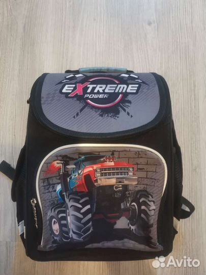 Рюкзак для мальчика школьный