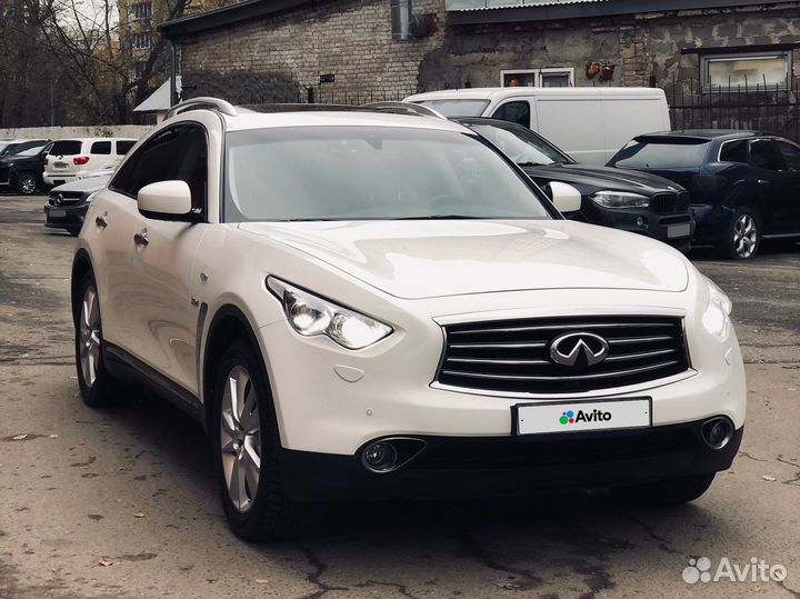 Infiniti QX70 3.0 AT, 2014, 182 000 км