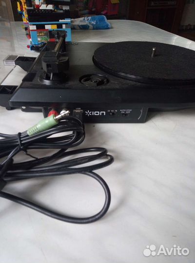 Проигрыватель винила ion