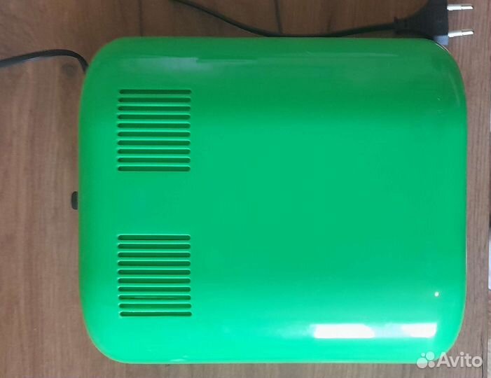 Лампа для ногтей