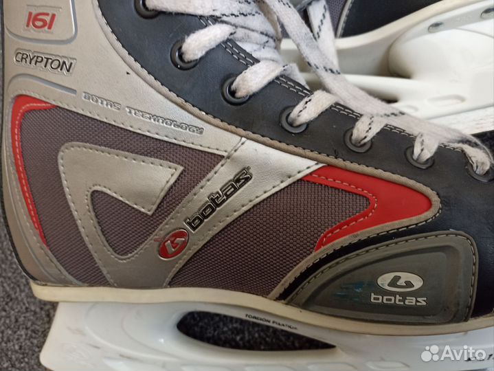 Коньки хоккейные 43 размер