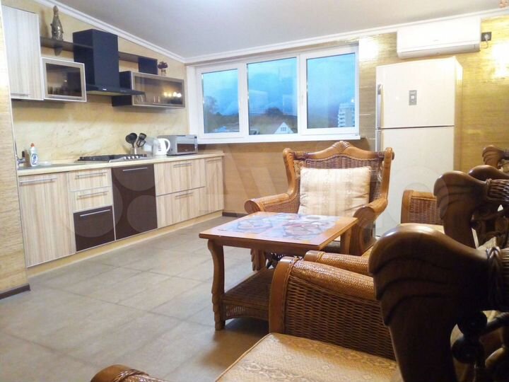 2-к. квартира, 65 м², 7/7 эт.