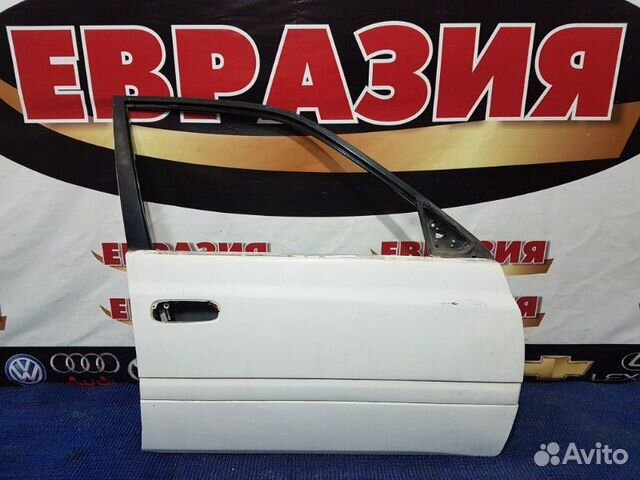 Дверь боковая передняя правая Toyota Carina