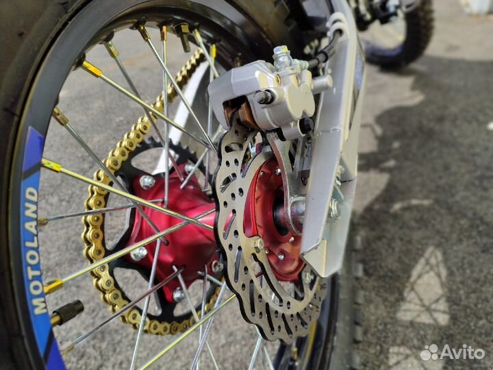 Мотоцикл Кросс Motoland XT 250 HS (172FMM-4V)