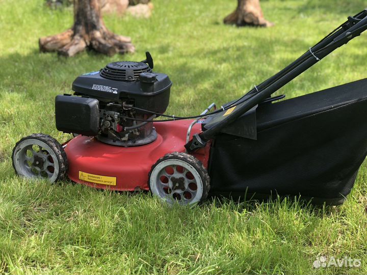 Газонокосилка бензиновая бу