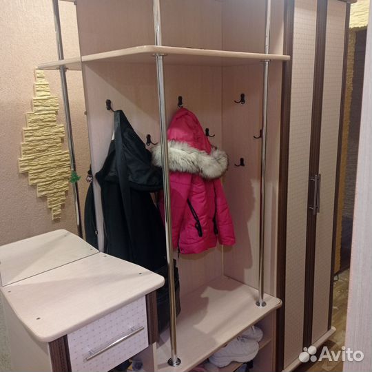 Продам прихожую