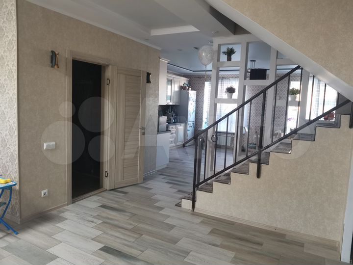 Дом 175,8 м² на участке 3 сот.