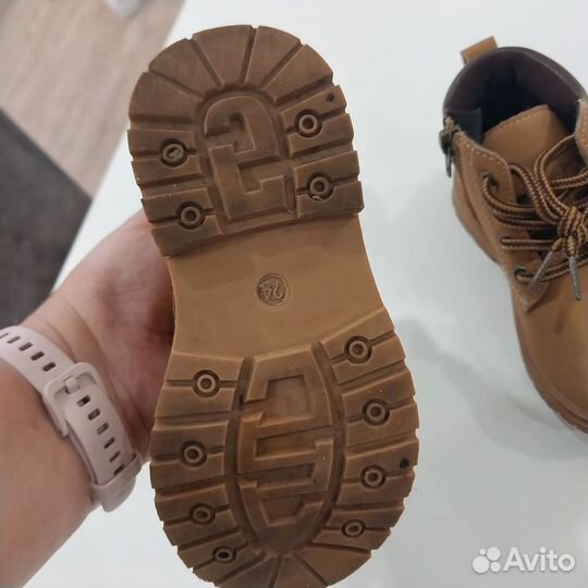 Ботинки демисезонные для девочки 24 размер