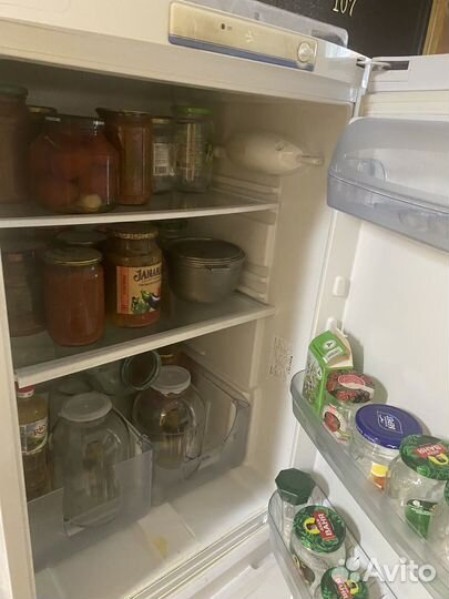 Холодильник бу indesit