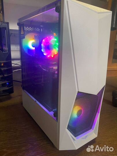 Продам мощный игровой компьютер (системный блок)