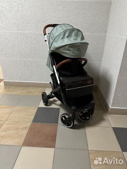 Прогулочная коляска capella astra