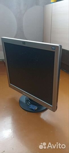 Монитор hp